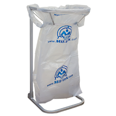 Support Mil-tek en métal avec sac perforé blanc de 125 litres monté